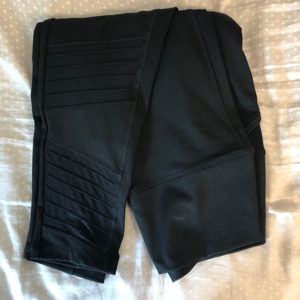 PINK ultimate leggings